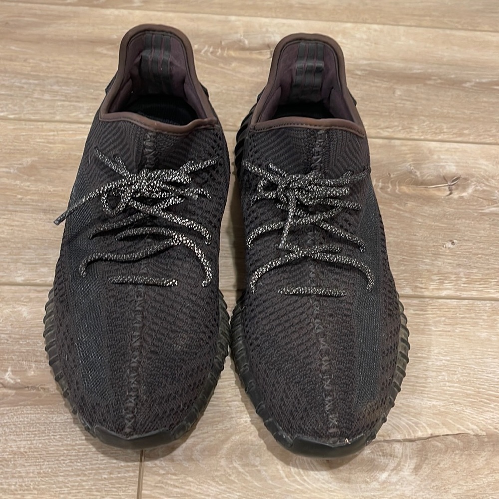 Yeezy Boost 350 V2 Onyx